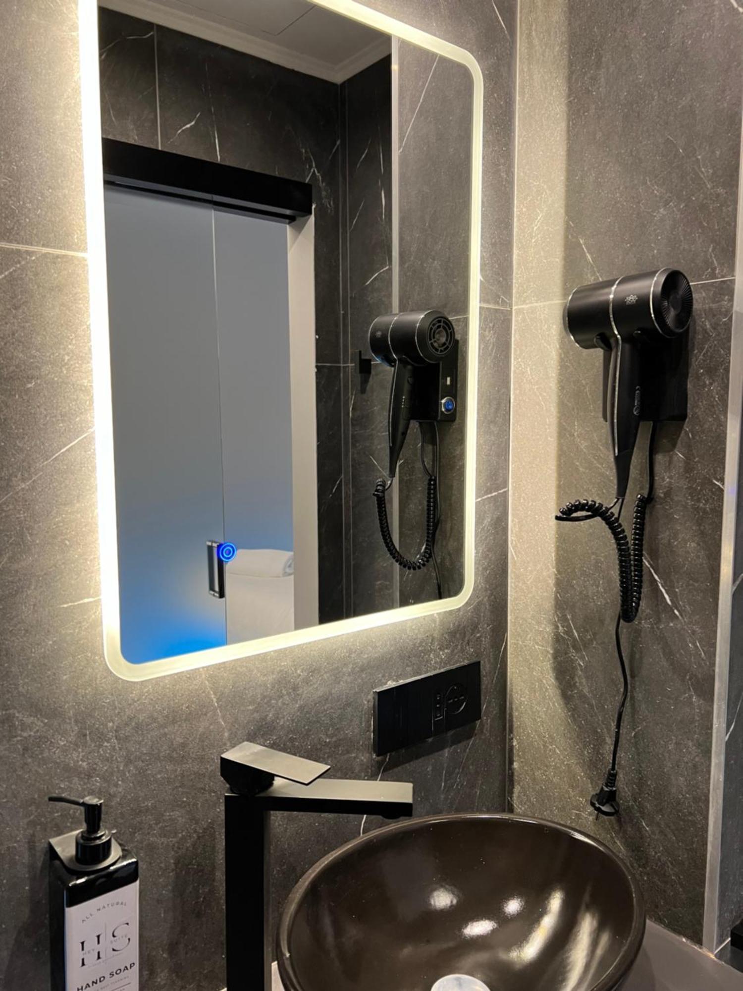Heysuite - Luxury House - Roma Trastevere Buitenkant foto