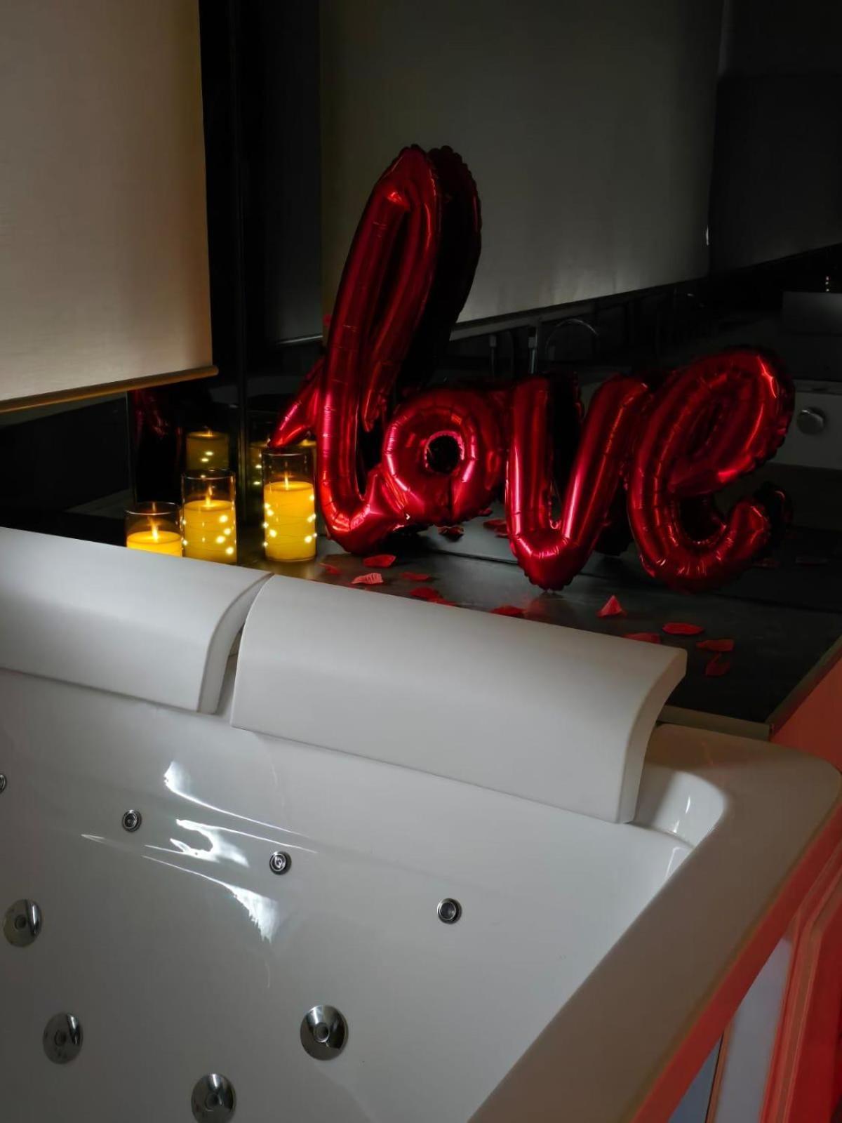 Heysuite - Luxury House - Roma Trastevere Buitenkant foto