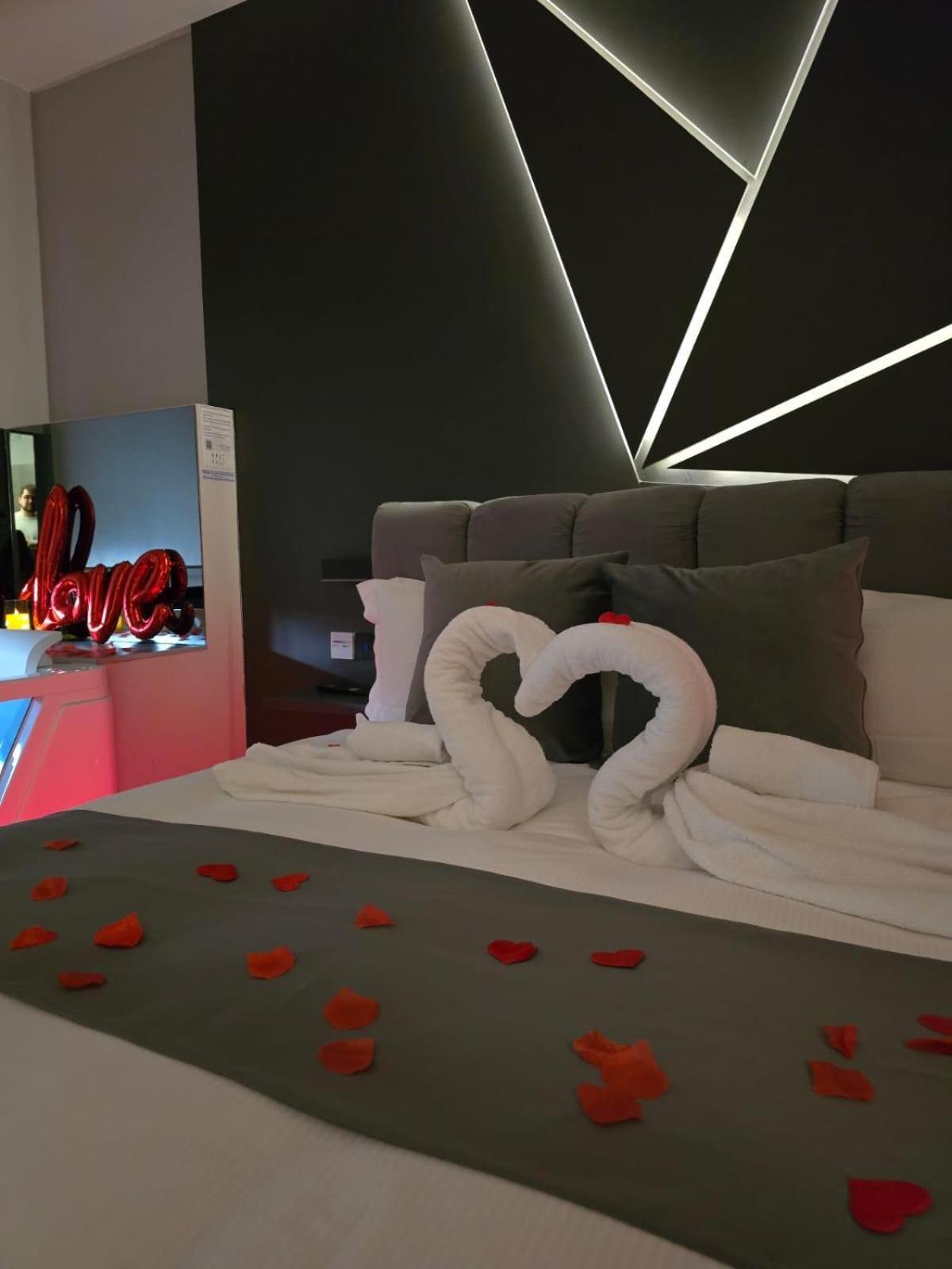Heysuite - Luxury House - Roma Trastevere Buitenkant foto